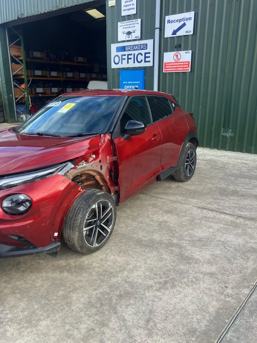 2025 nissan juke parts breaking - Image 2