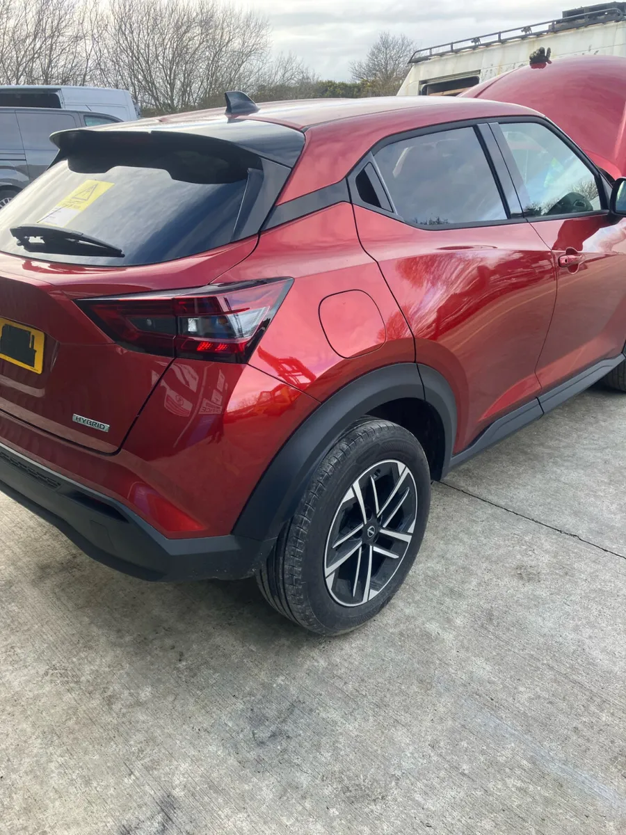 2025 nissan juke parts breaking - Image 3