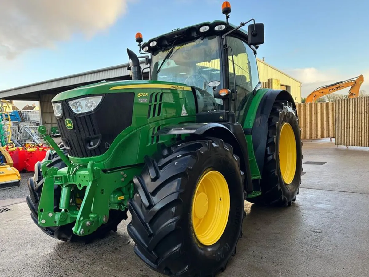 2013 John Deere 6170R Auto Power - Image 2