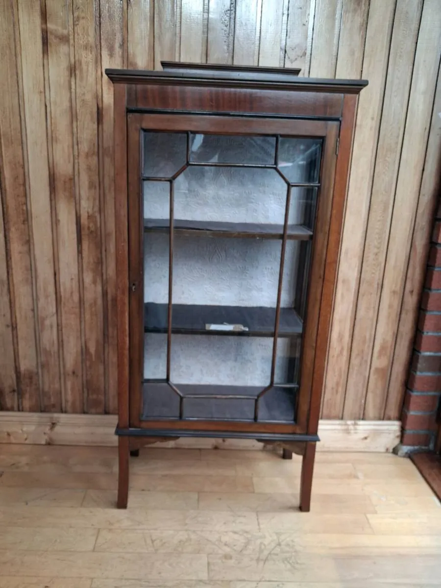Antique display cabinet - Image 1