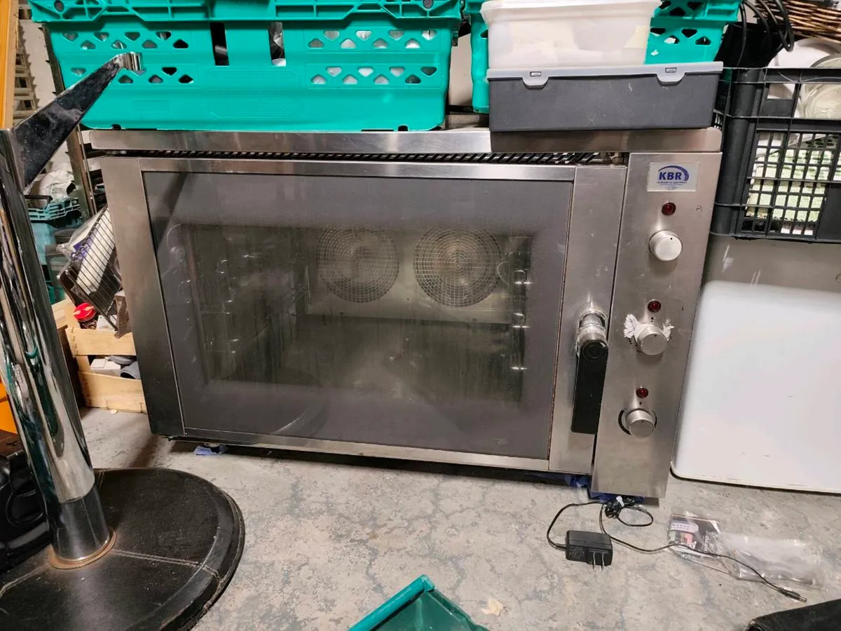 Restaurant kitchen equipment - Image 1