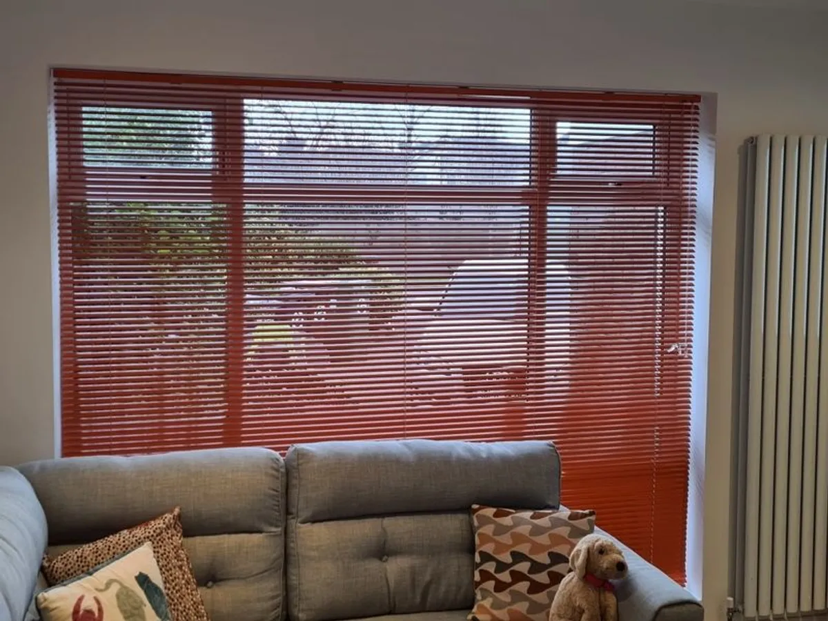 BRAND NEW Orange venetian blinds - alu (they're really cool!) - Image 3