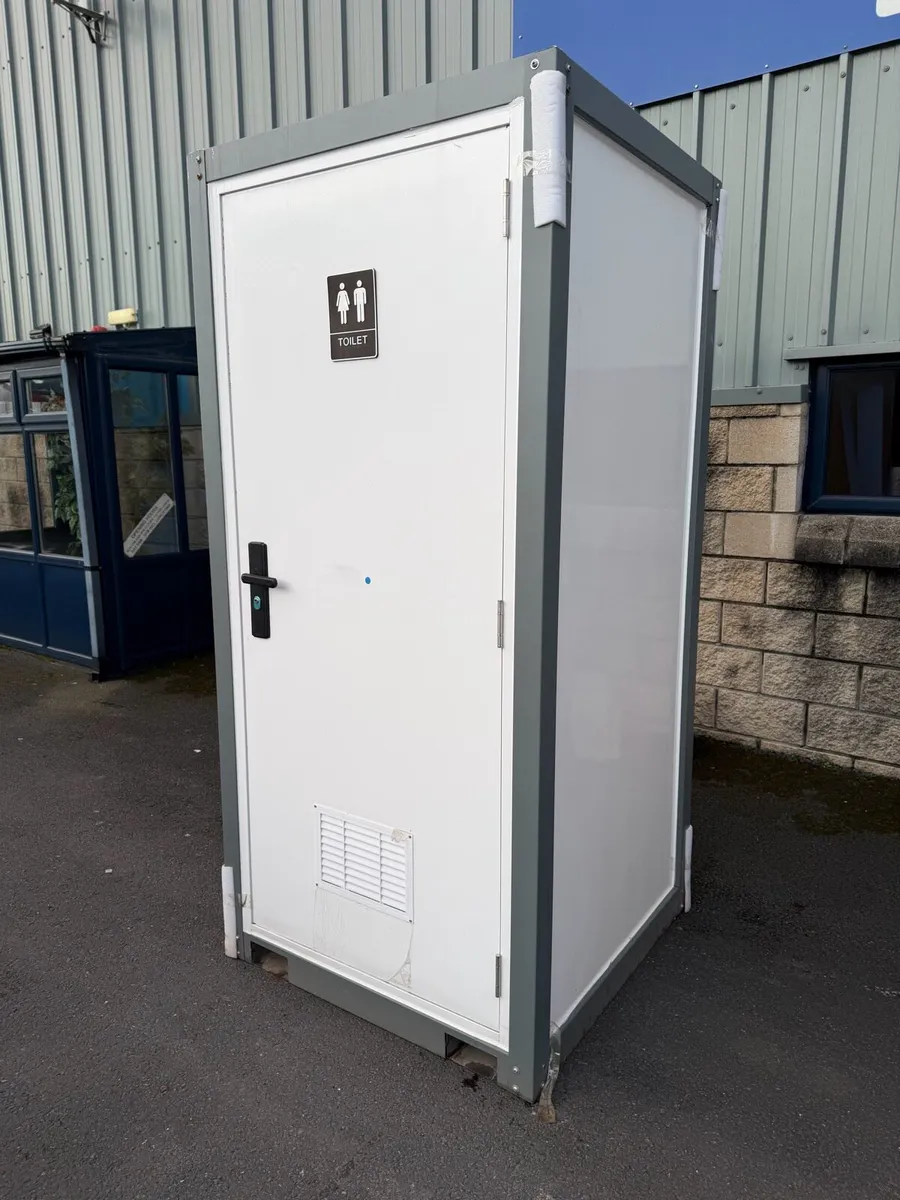 New toilet blocks - Image 3