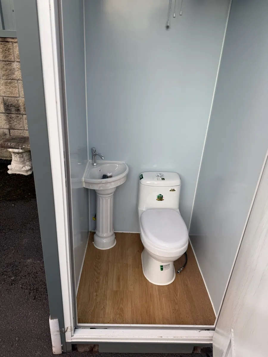 New toilet blocks - Image 4