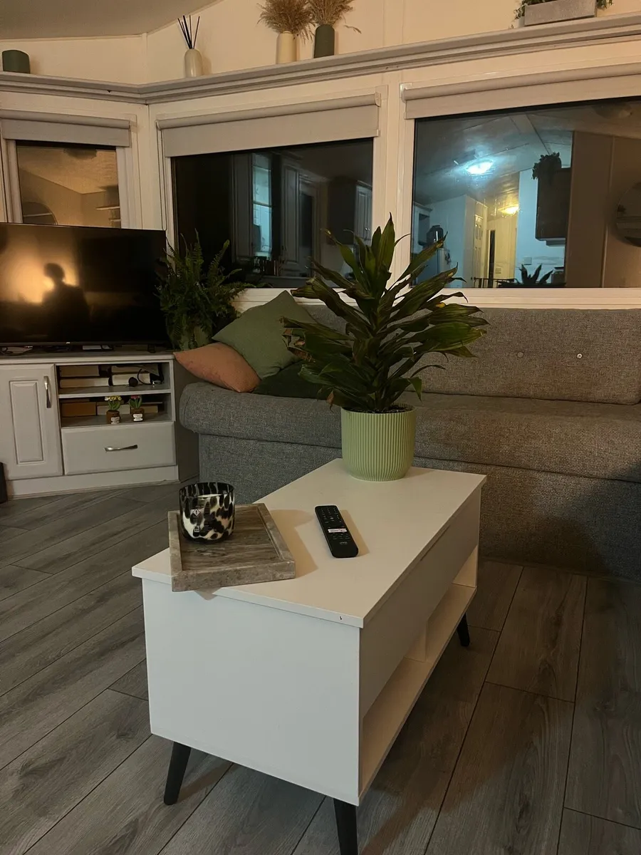 Mobile Home - Image 2