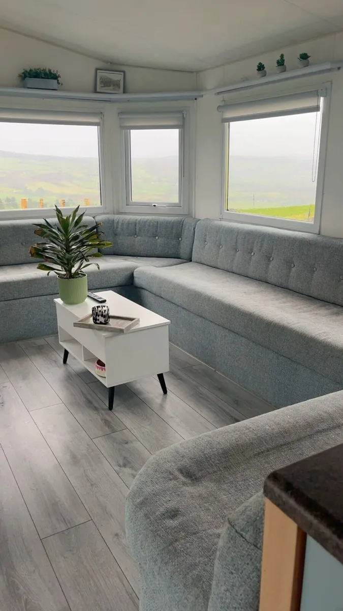 Mobile Home - Image 4