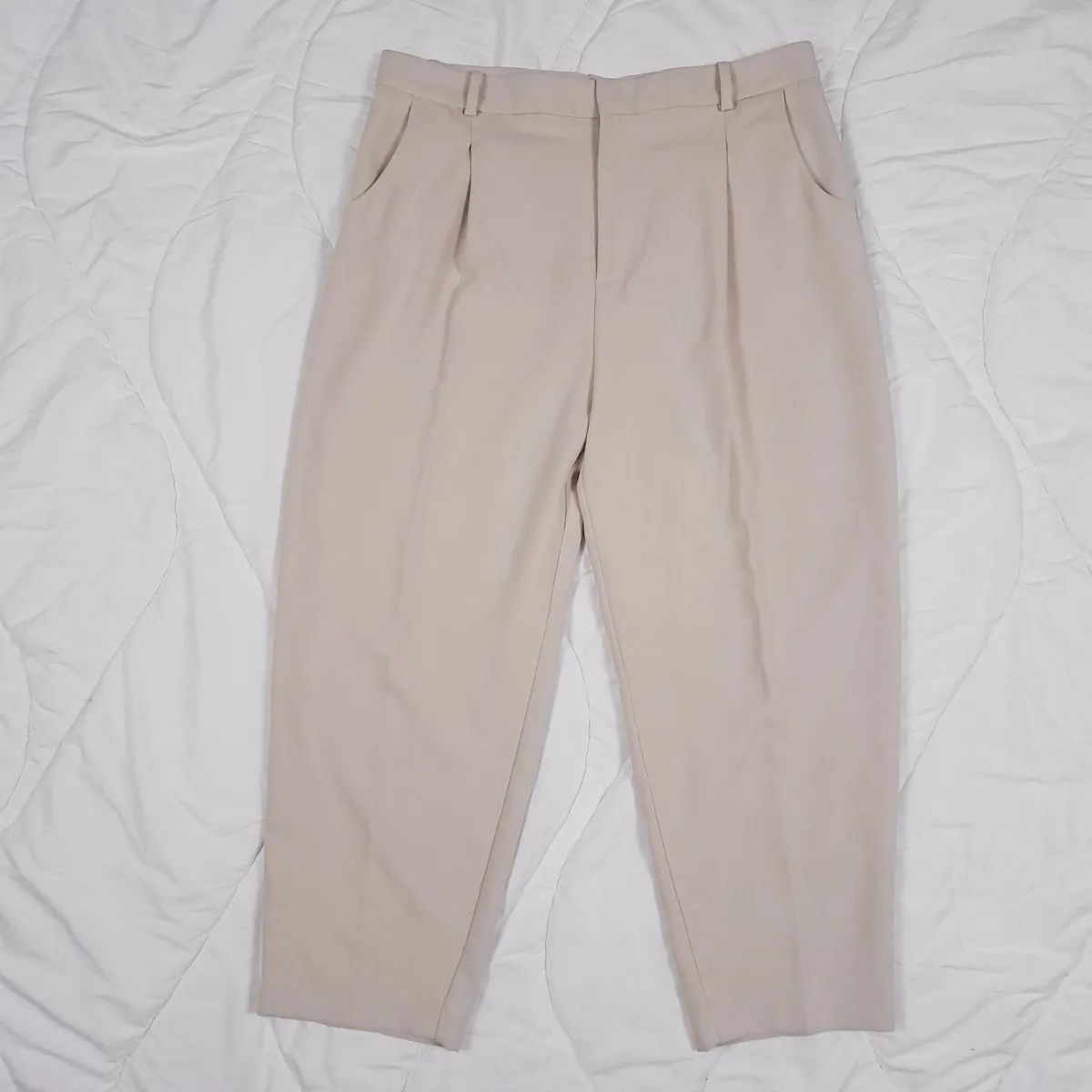 Zara Beige Off White Pleated Cropped Trousers XL - Image 3