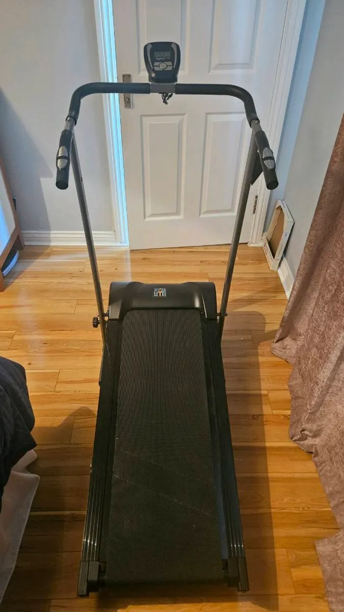 Treadmill Foldable - Image 1
