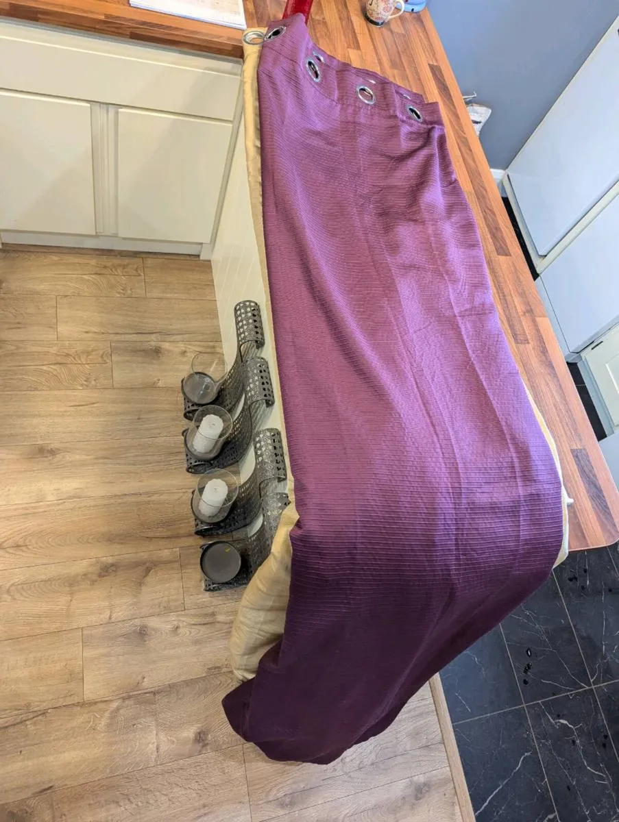 Curtains - Image 1