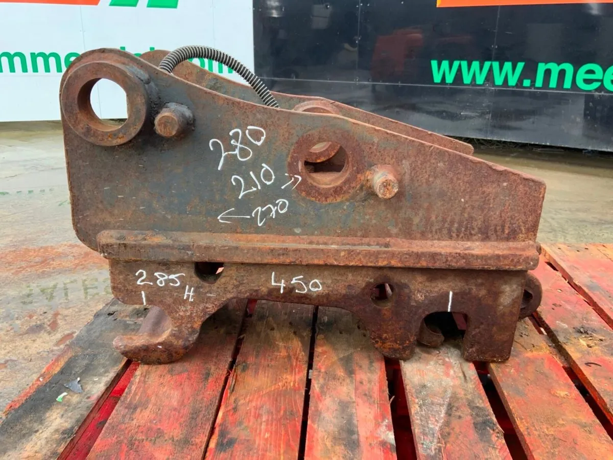 HYDRAULIC QUICK HITCH.........60mm PINS........584 - Image 2
