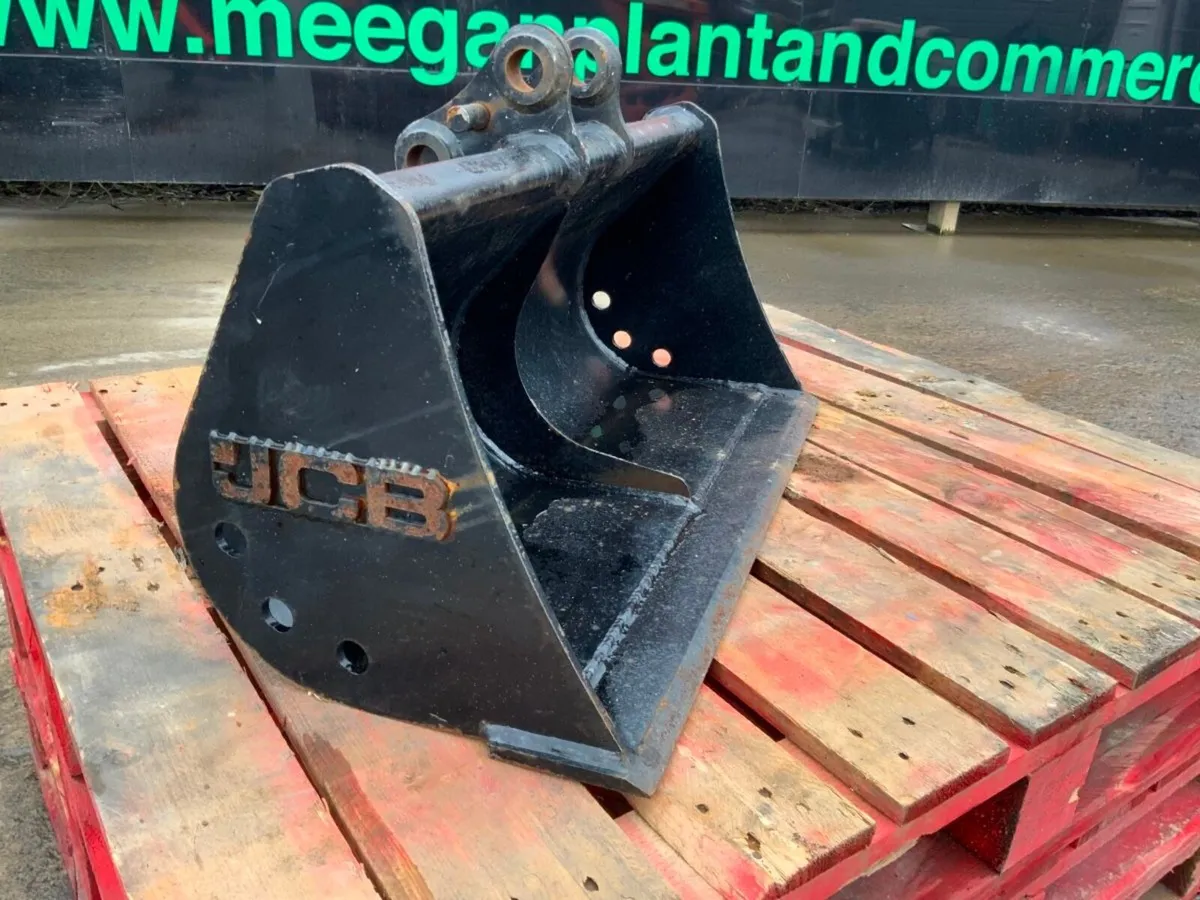 30" JCB GRADING BUCKET.......30mm PINS.......643. - Image 2
