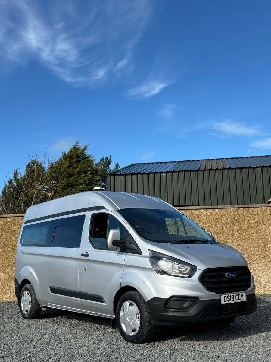 2018 ford transit custom 9 seater minibus - Image 1