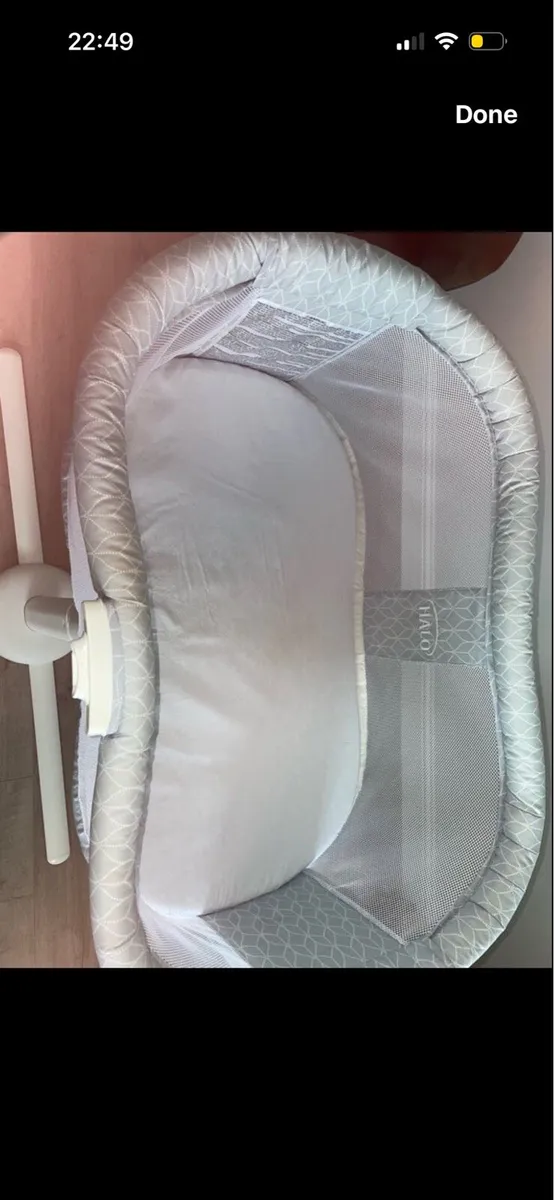 Halo Bassinet - Swivel - Image 4