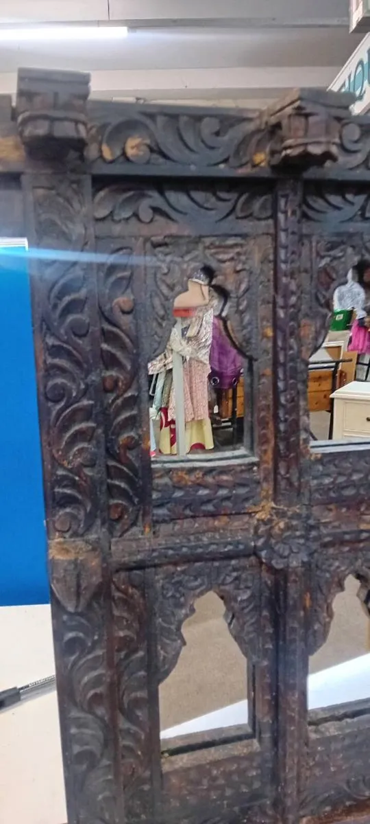 Decorative Carved Jharoka Framed Wall Mirror - Image 2