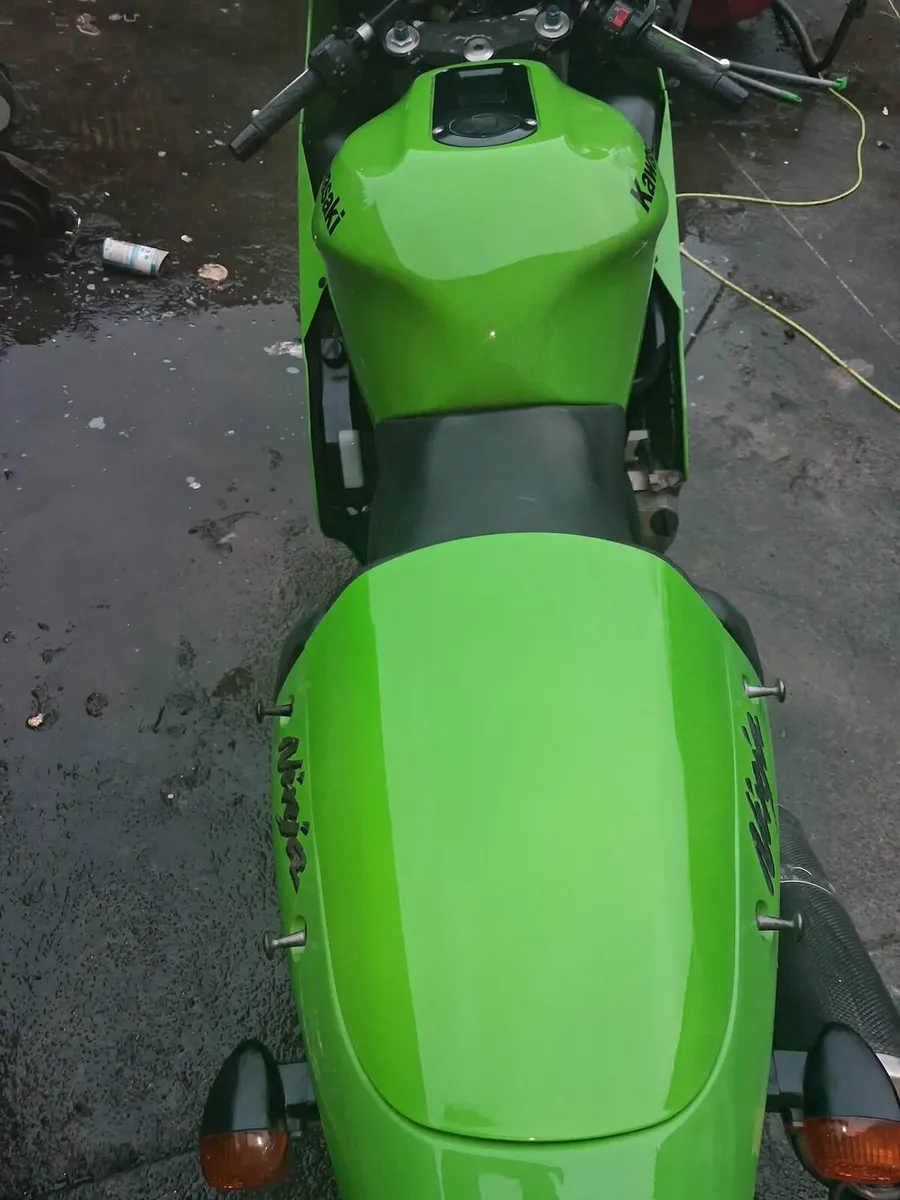 Kawasaki Zx12r model A - Image 4