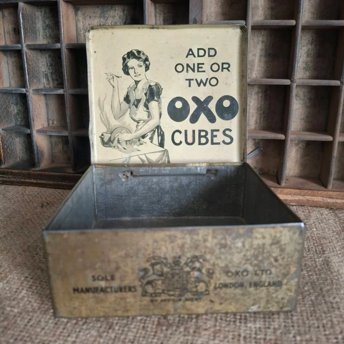 Oxo Cubes Advertising Tin - Image 2