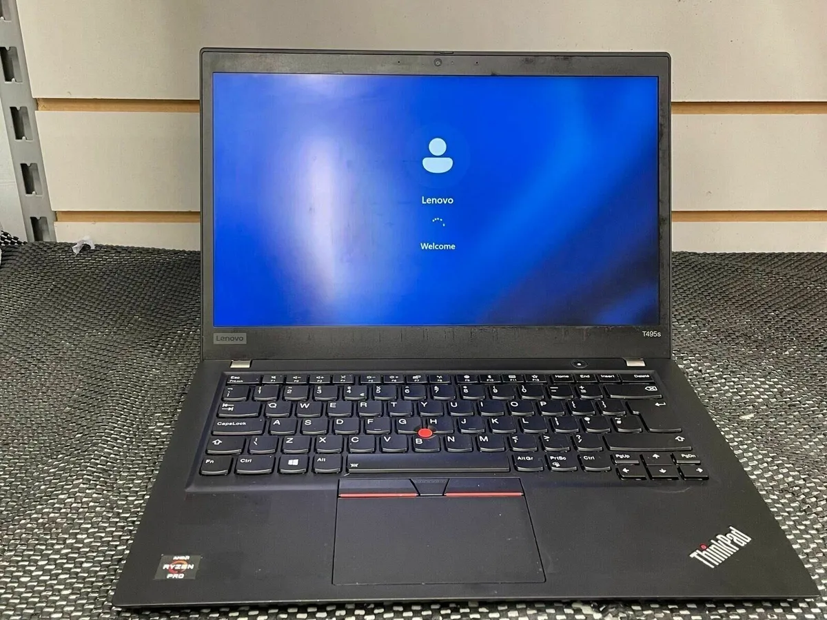 Lenovo T495s