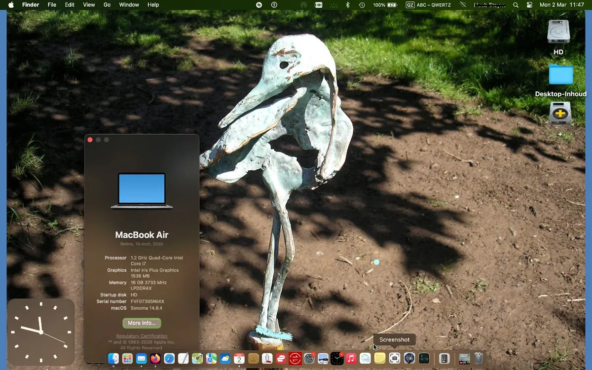 APPLE Mac Book Air 13" 2020 16GB i7 - Image 1