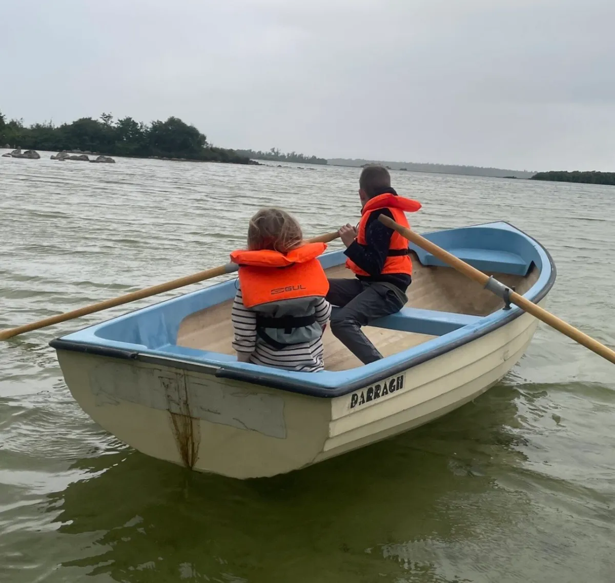 12’ Fibre Glass Boat (Darragh) - Image 2