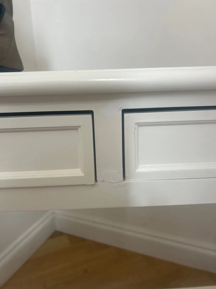 Console table - Image 3