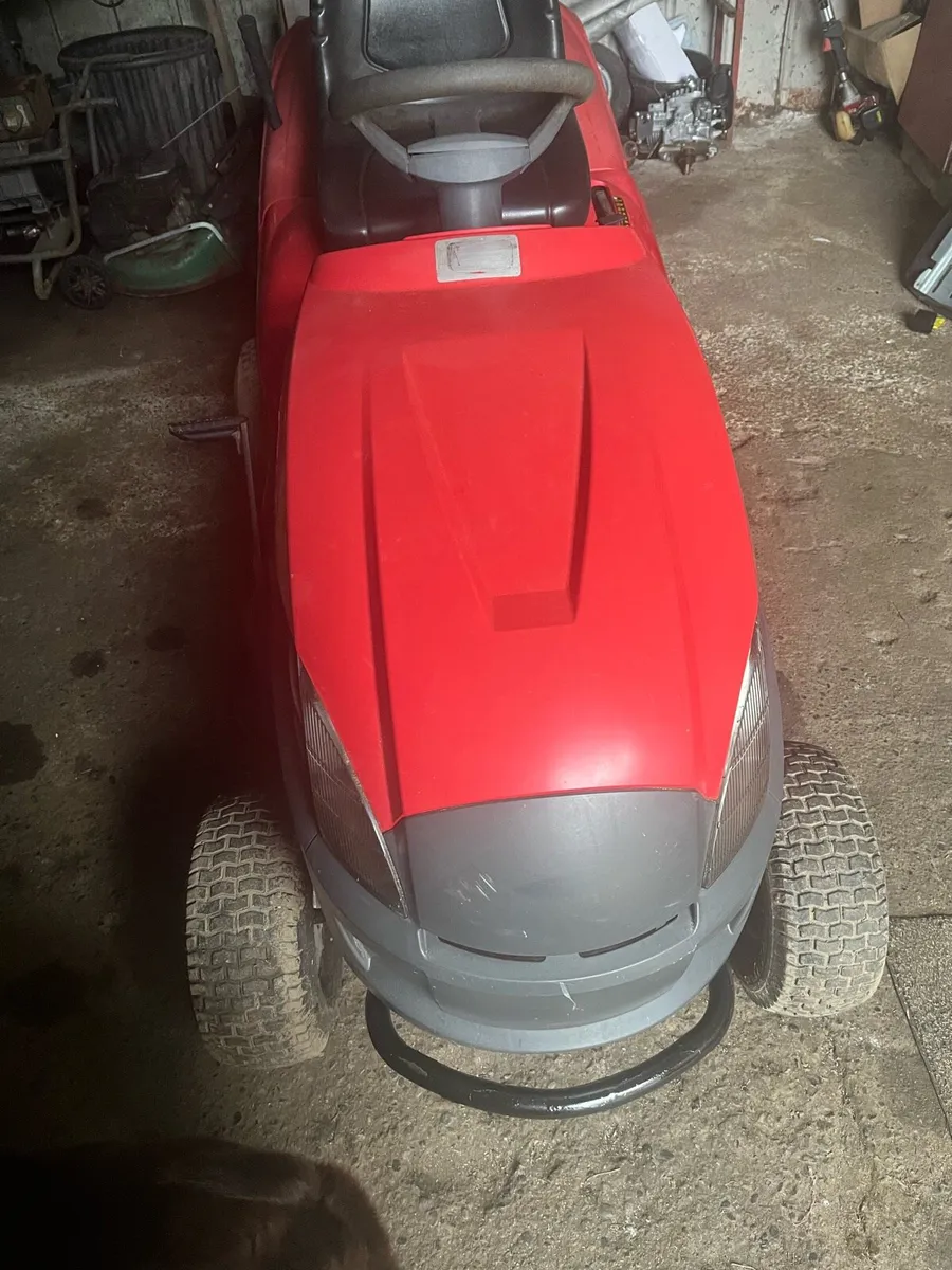 Ride on mower - Image 1