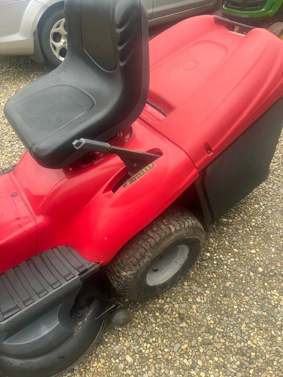 Ride on mower - Image 4