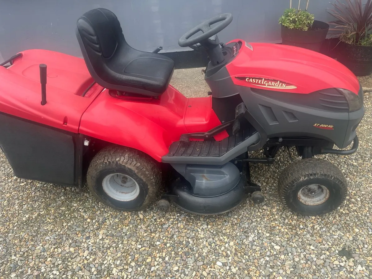 Ride on mower - Image 2