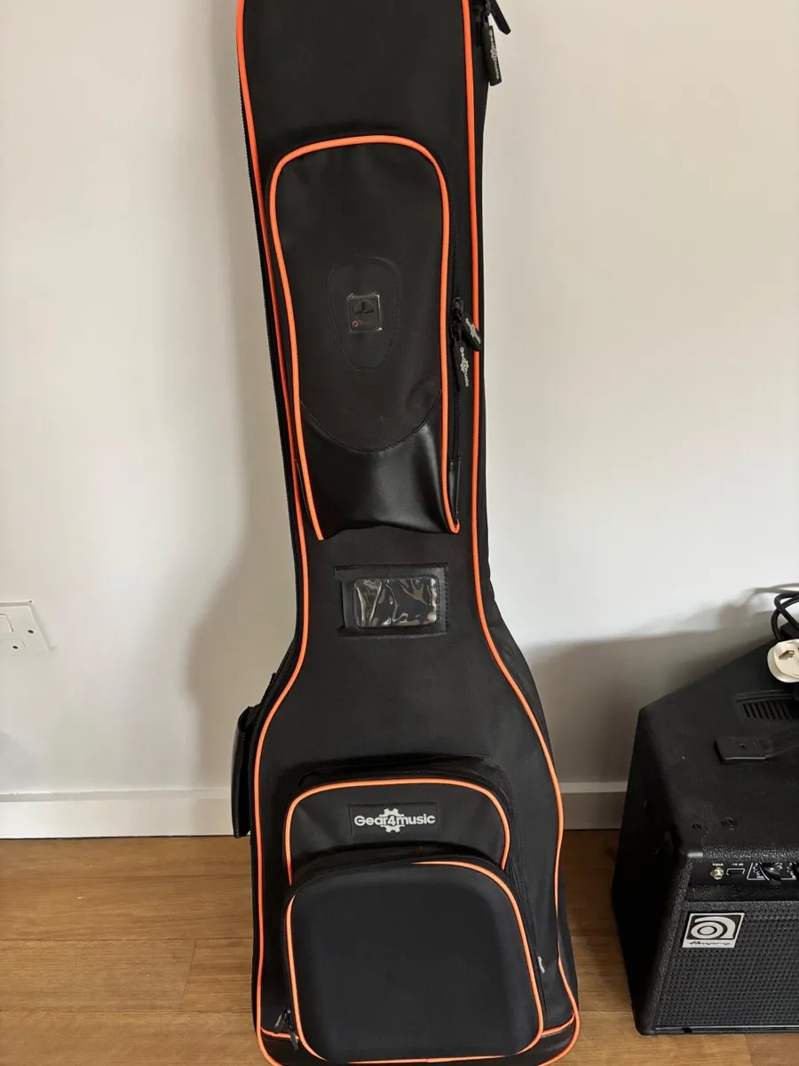 Electric bass guitar - Image 4