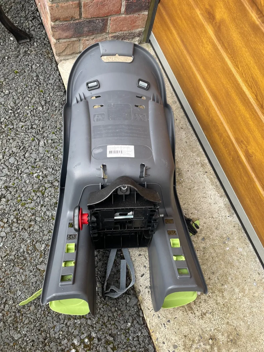 Kids bike seat (FREE) - Image 2