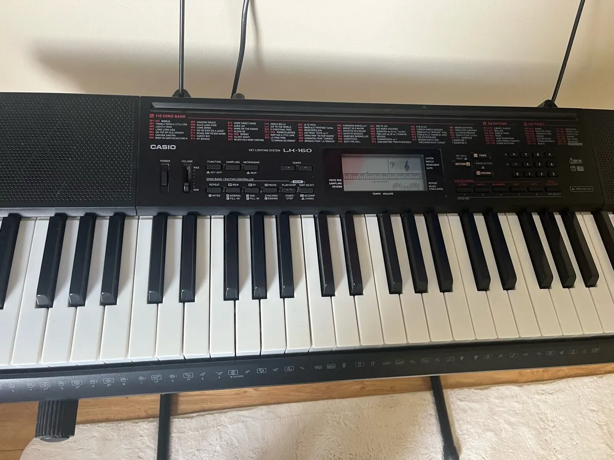 casio piano keyboard with stand and user guide - Image 3