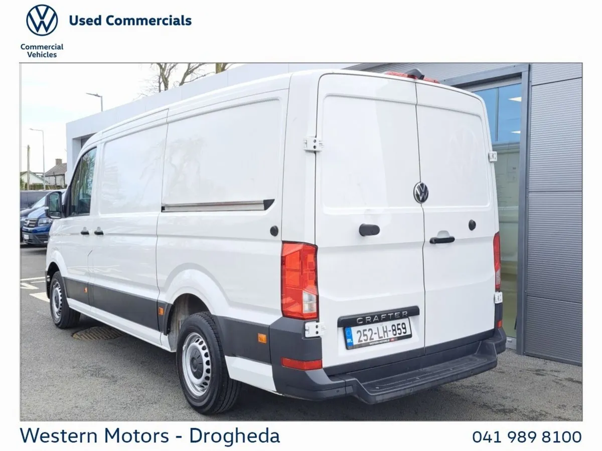 Volkswagen Crafter Highline 30 MWB 140BHP - Image 3