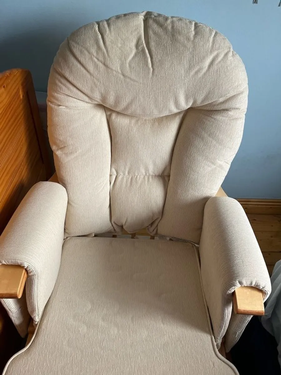 Nursing Chair - Image 2