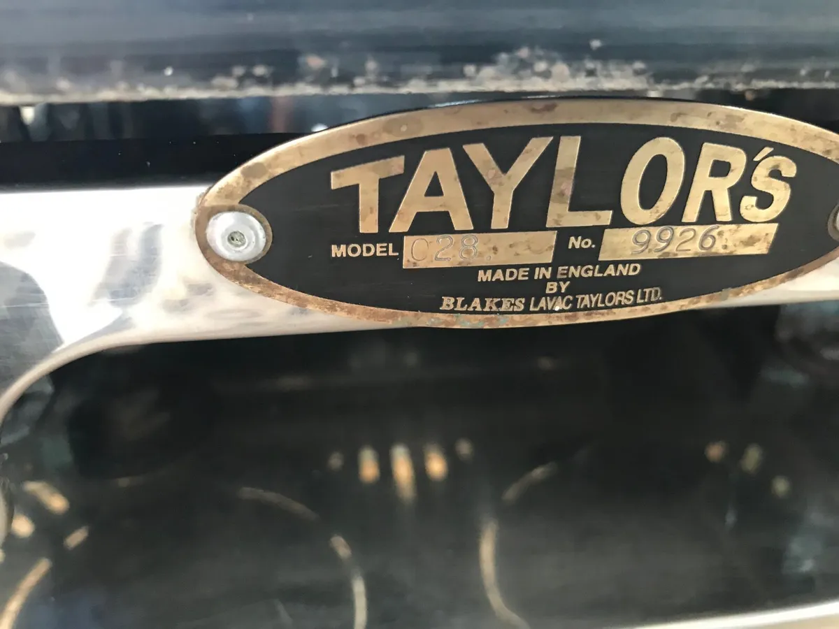 Taylor’s Stove for Yacht - Image 2