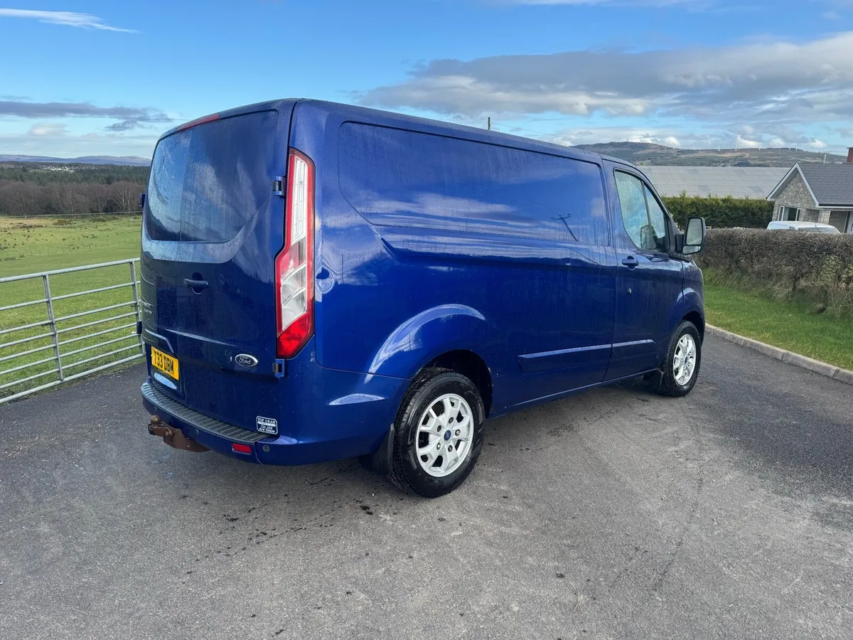 Ford Transit - Image 2