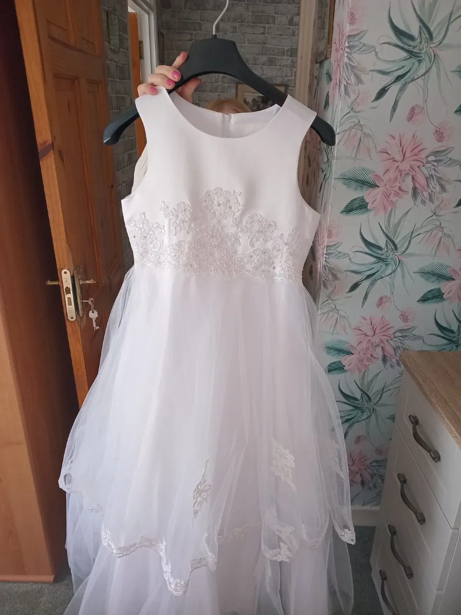 Communion dress - Image 3