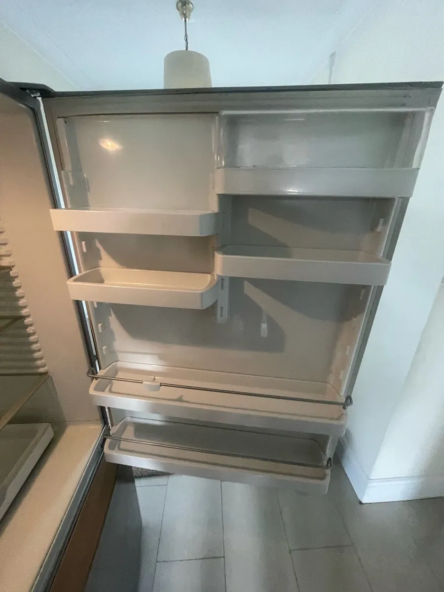 Fisher & Paykel Fridge Feezer - Image 2
