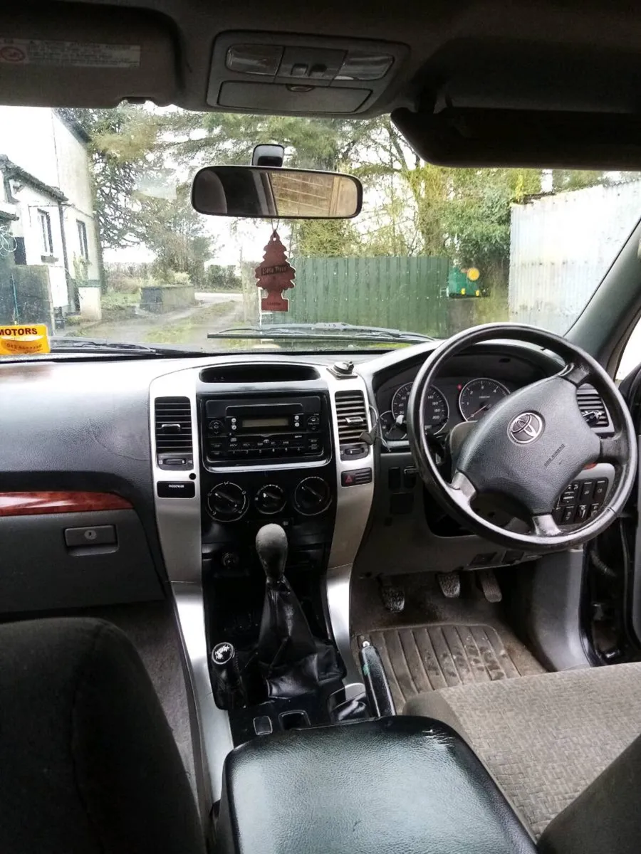 2005 Toyota Landcruiser - Image 3