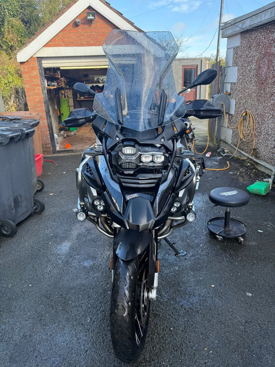 BMW R 1250 GS Adventure 2021 triple Black - Image 2