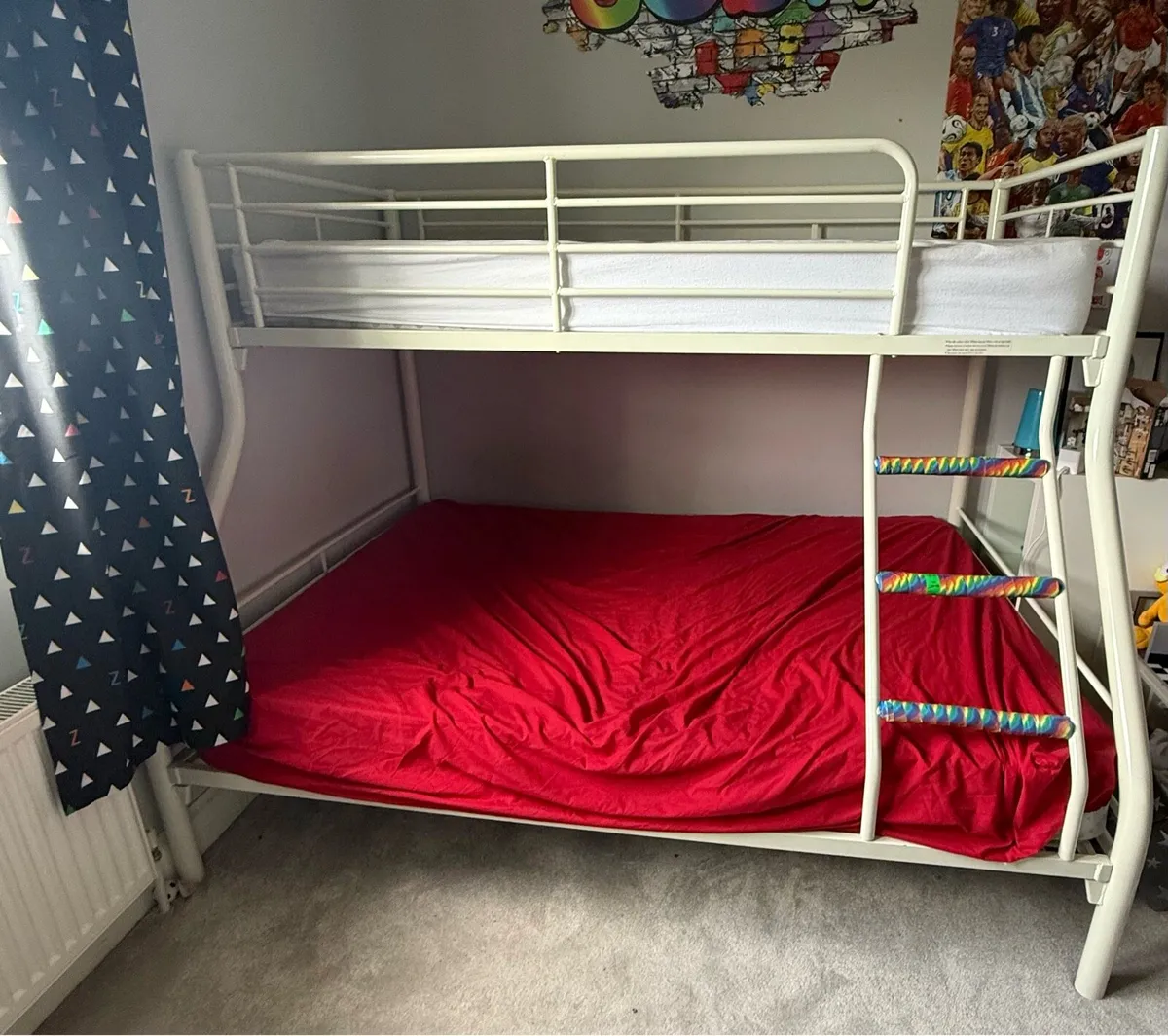 2 Beds , 1 double AVAILABLE, triple bunk GONE - Image 2