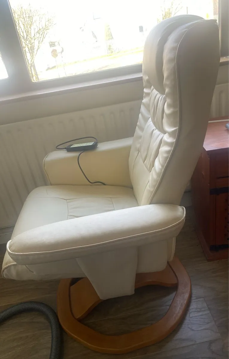 Shiatsu massage chair - Image 2