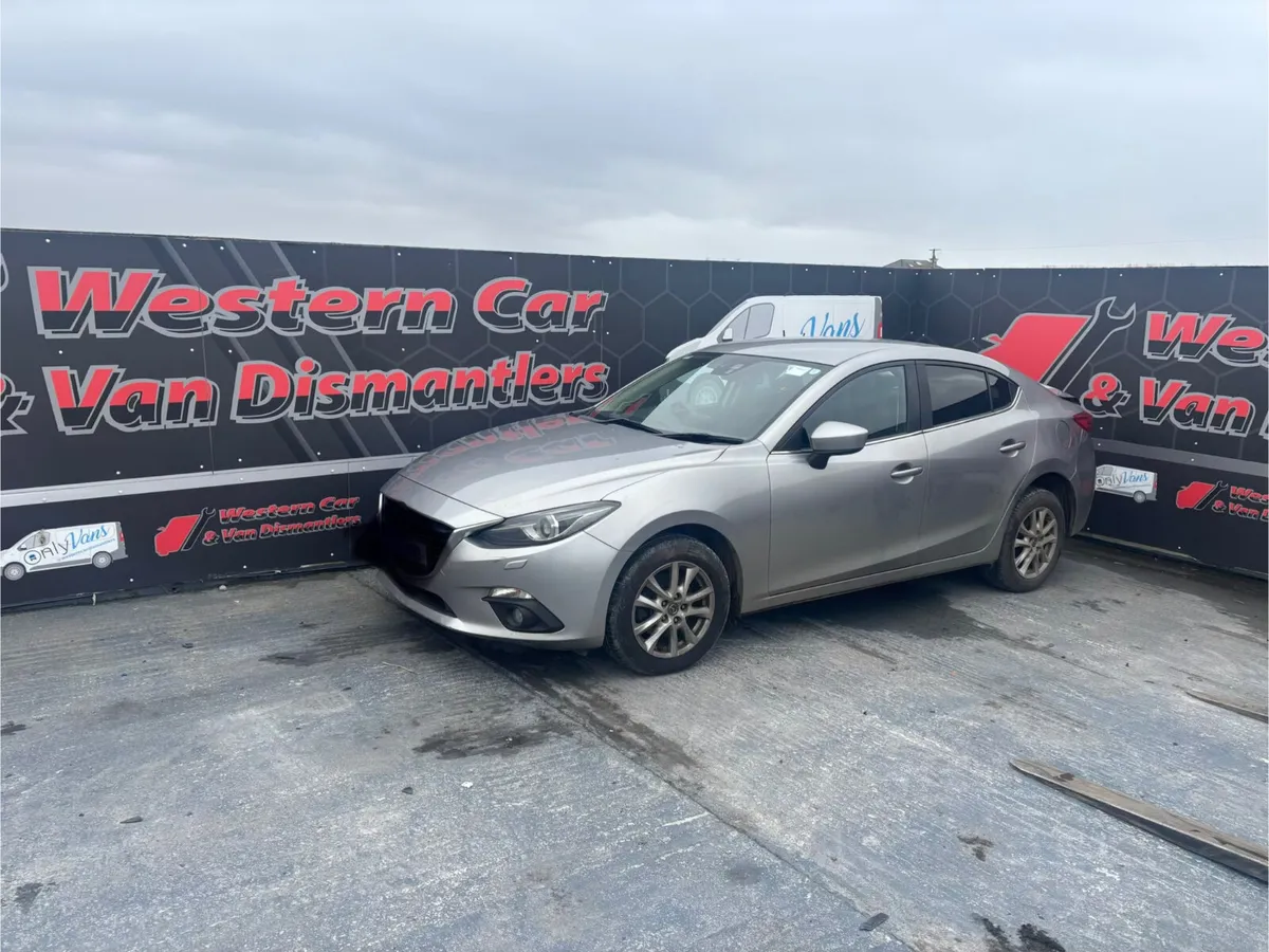 2016 Mazda 3 2.2 diesal for dismantling
