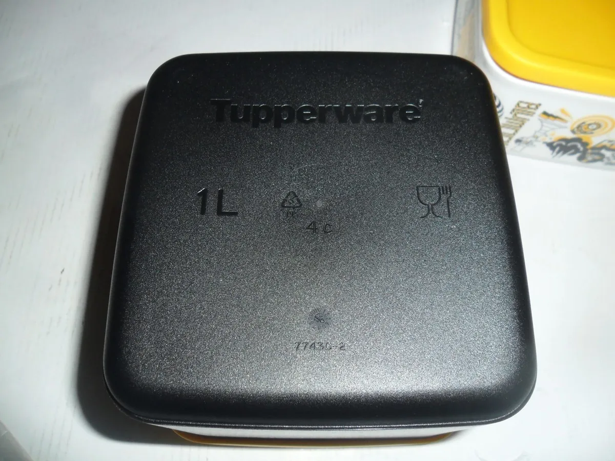 Tupperware cubix set of minions 2pcs - Image 2