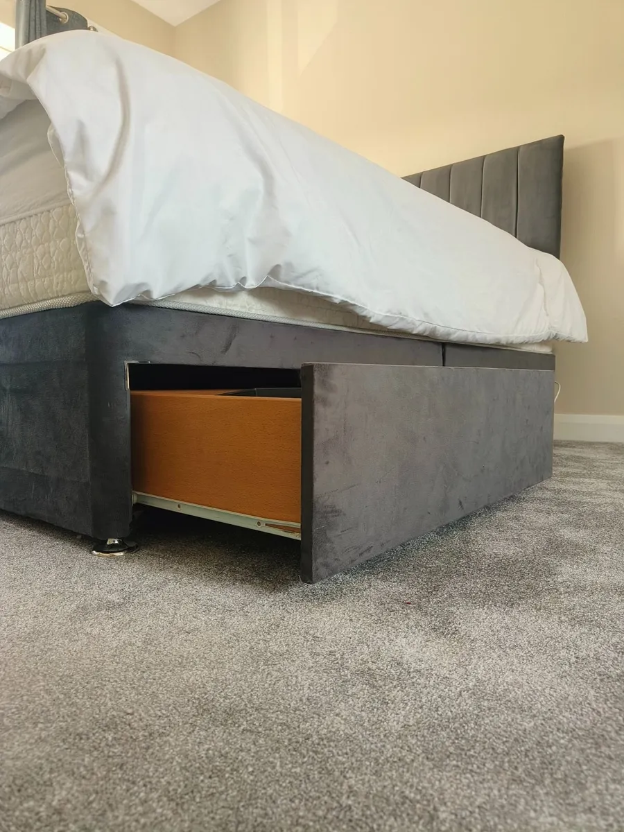 Superking Grey Divan Bed w/Drawers - Image 2