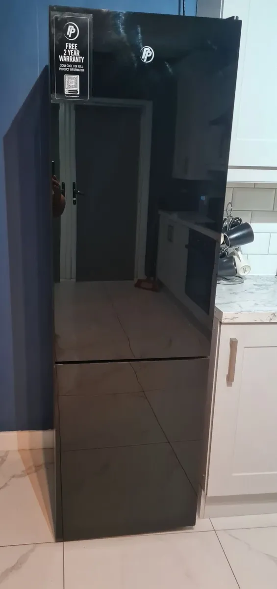 Fridgefreezer - Image 1