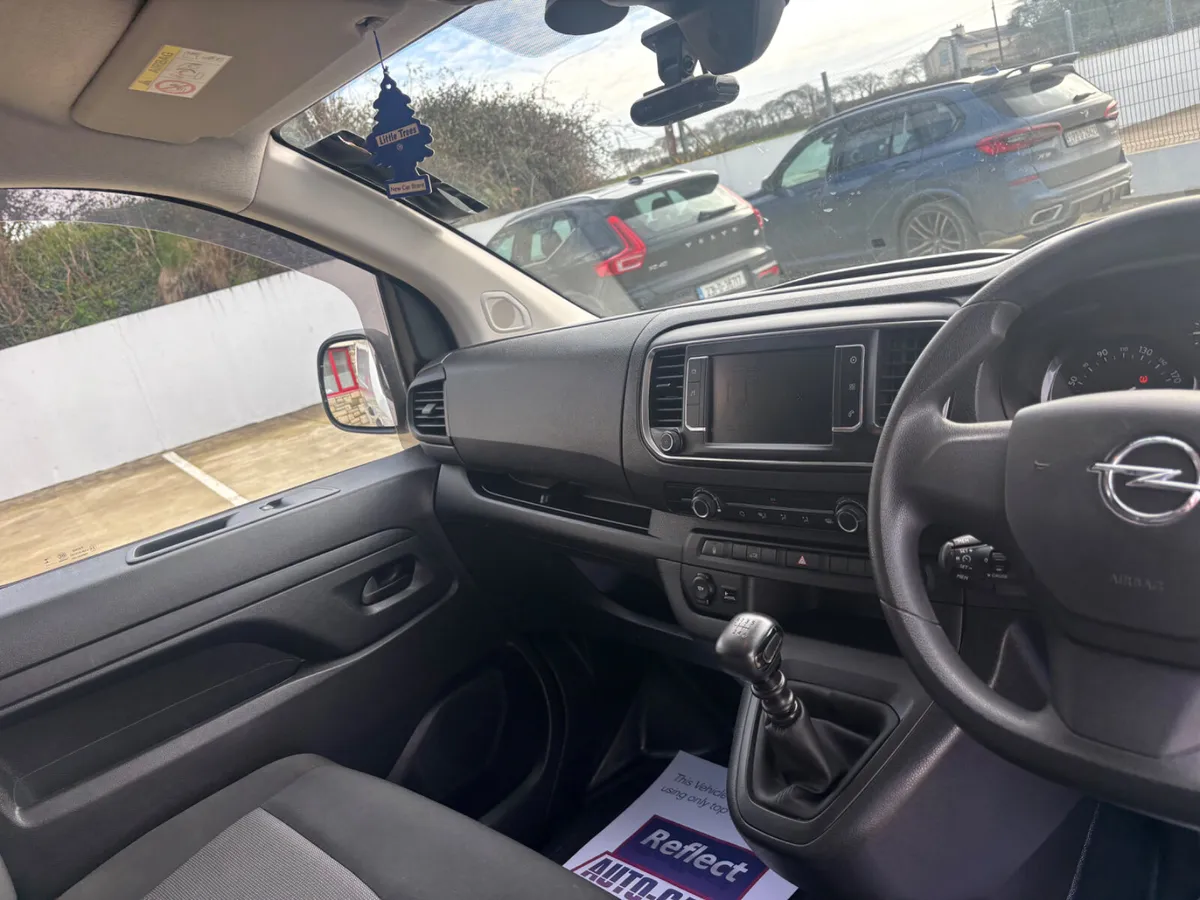 Opel Vivaro 2023 - Image 2