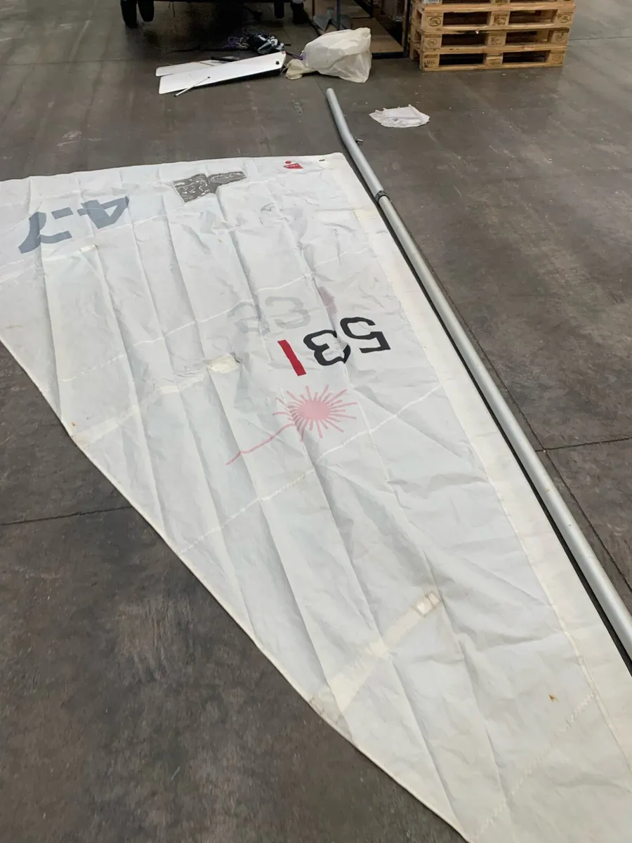 Laser Dinghy - Full Set with 2 sail rigs - Image 3