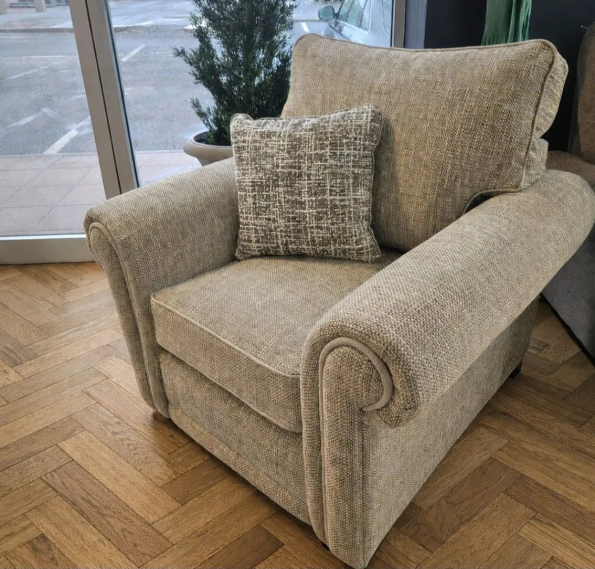 Sofa and 2 armchairs - Image 1