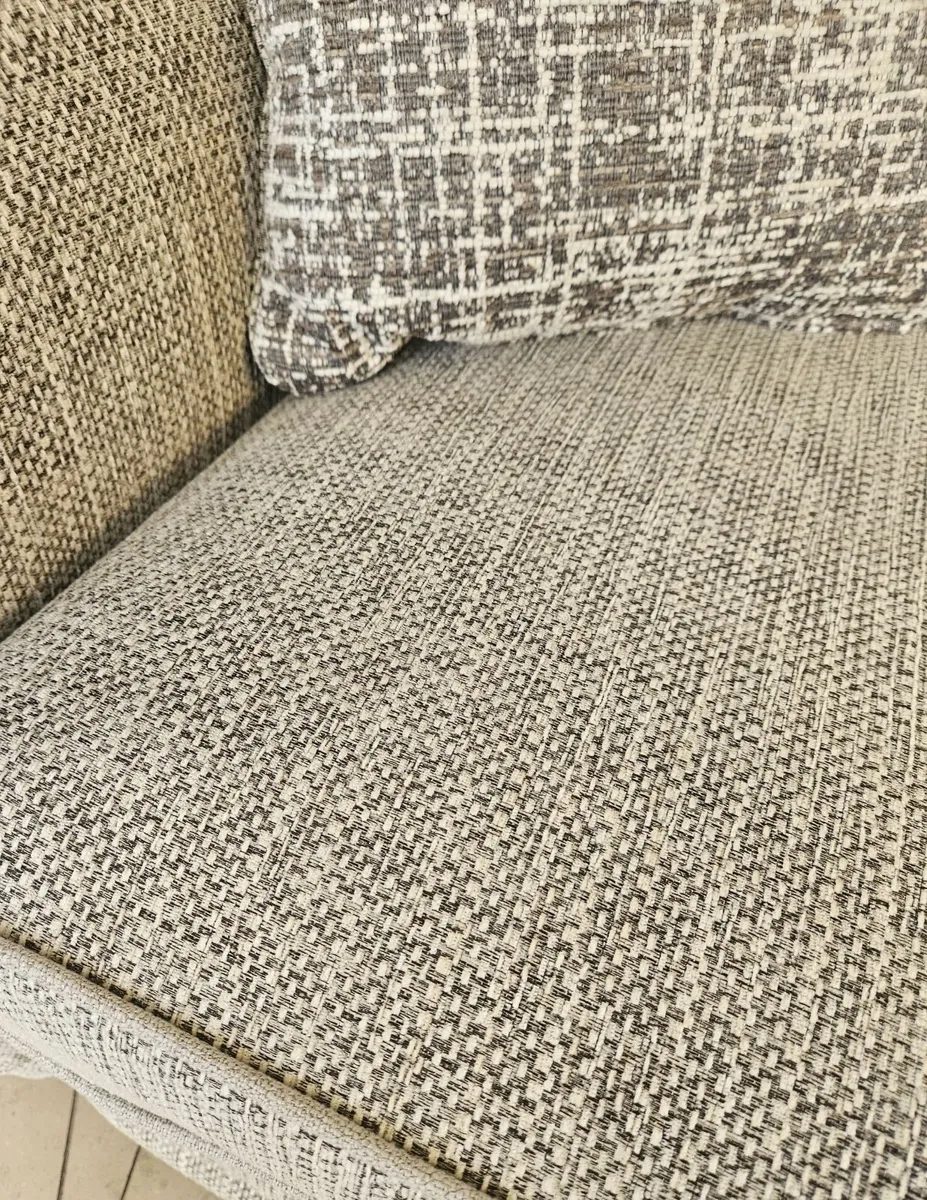 Sofa and 2 armchairs - Image 4