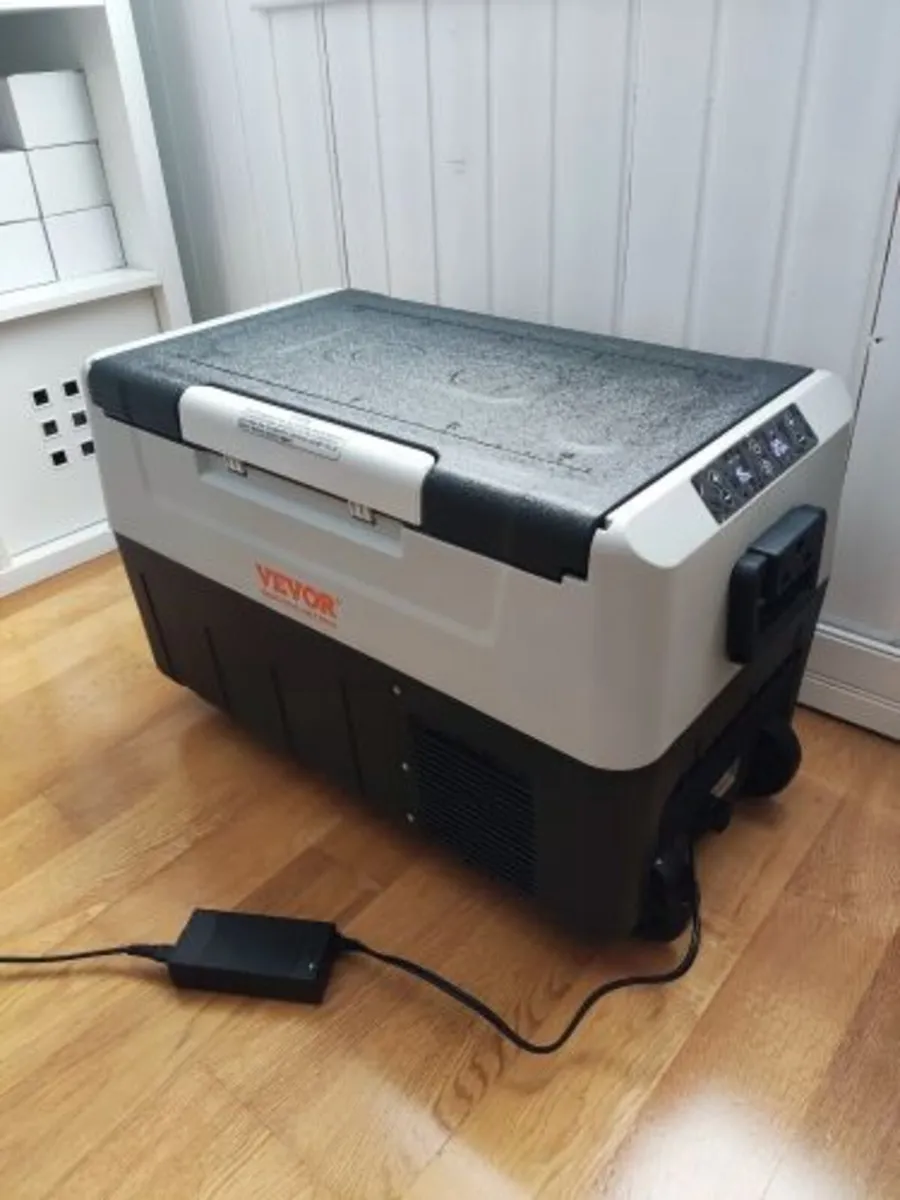 12V Compressor fridge for boat - Image 1