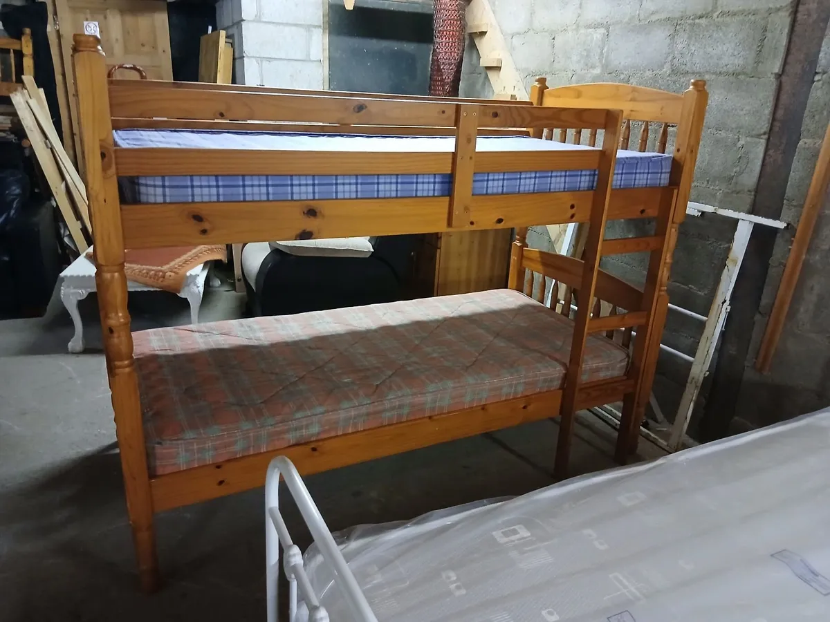 Bunk beds - Image 1